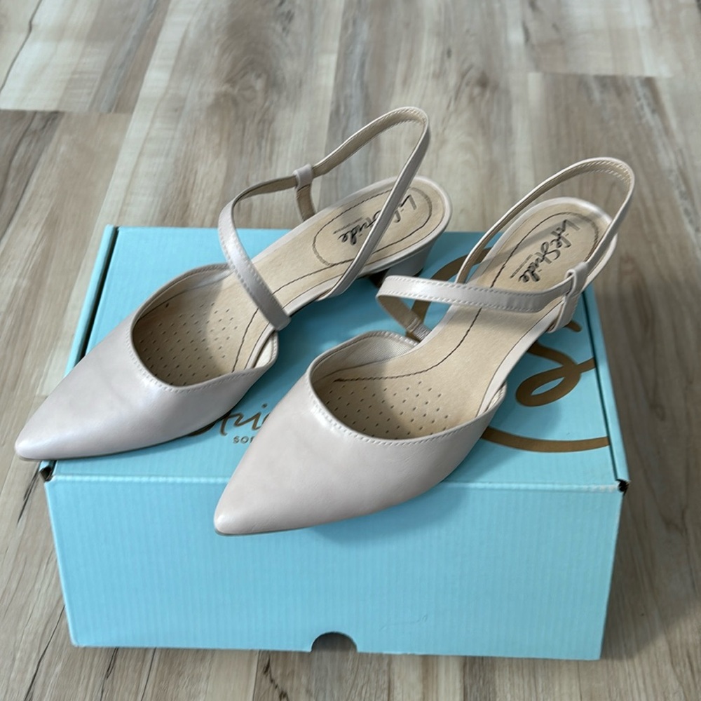 LifeStride Womens Minimalist Pumps
